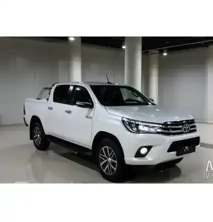 Pickup Toyotaa Hilux ordinatamente usato per la vendita