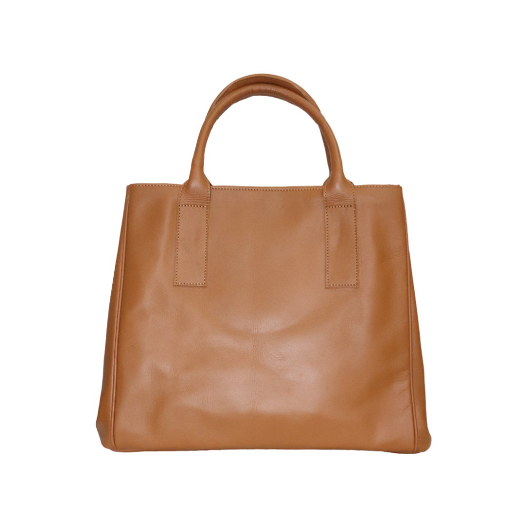 น้ำตาลอ่อน