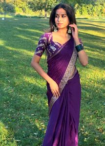 רך מצעים ג 'ורג' ט bandhej Saree עם ג pallu עבודה & לטקס unstriped פועל חולצה 4 צבעים זמינים
