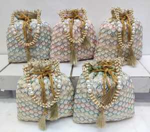 Saco De Bolsa Potli Bordado Tradicional Com Alça De Pérola E Padrão De Designer Para Festa De Noite De Casamento Desgaste Étnico Gifting