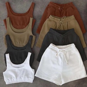 通気性のある夏の卸売服クロップトップツーピースショーツパンツセットジョガーセット衣装2ピーススウェットスーツスウェットショートセット