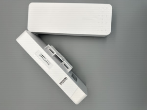 Lector RFID activo direccional de largo alcance 2,4G lector RFID de animales UHF RFID lector sensor de temperatura