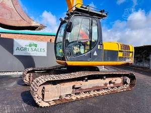 Gelişmiş özellikleri ile yüksek performanslı JCB <span class=keywords><strong>JS</strong></span> <span class=keywords><strong>220</strong></span> ekskavatör buldozer traktör