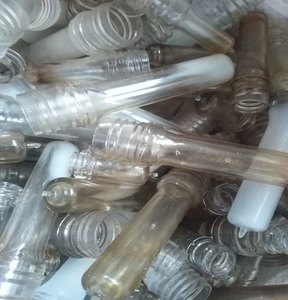 クリアプラスチックボトルプリフォーム廃棄物リサイクル用クリーンPETスクラップバルク供給