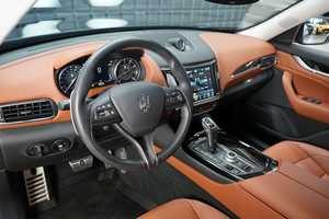 2021-2024 Toyota Land Cruiser GT New Used Petrol/AWD/Turbo Automatic Sedan Light Interior Bentley &amp; Maserati <strong>Levante</strong> Compatible - Product Image 4