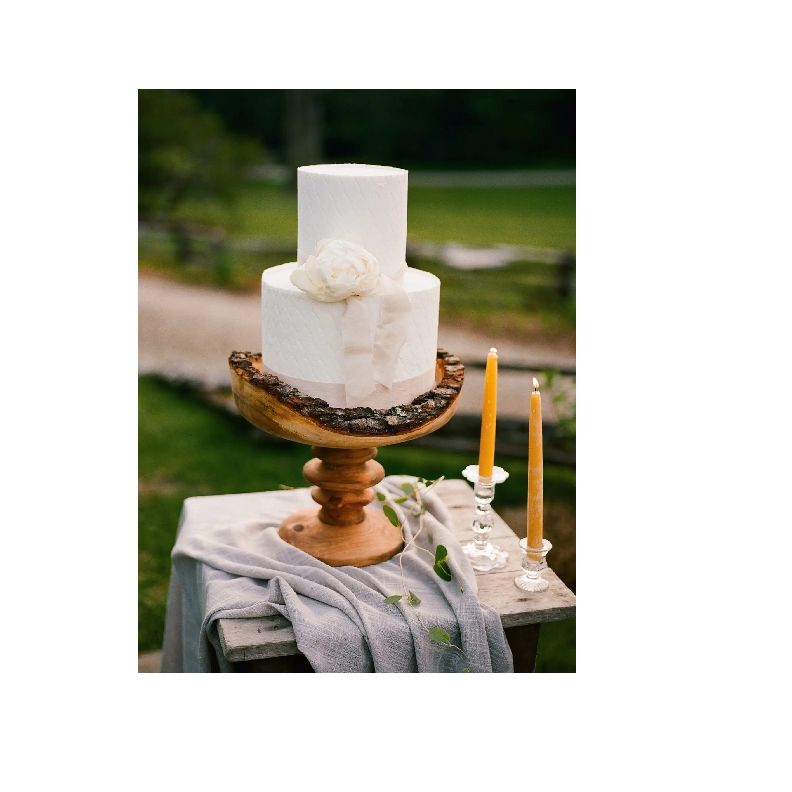 Soporte para cupcakes de boda de madera de nivel ecológico, mini soporte de exhibición individual para cupcakes para diseño personalizado disponible
