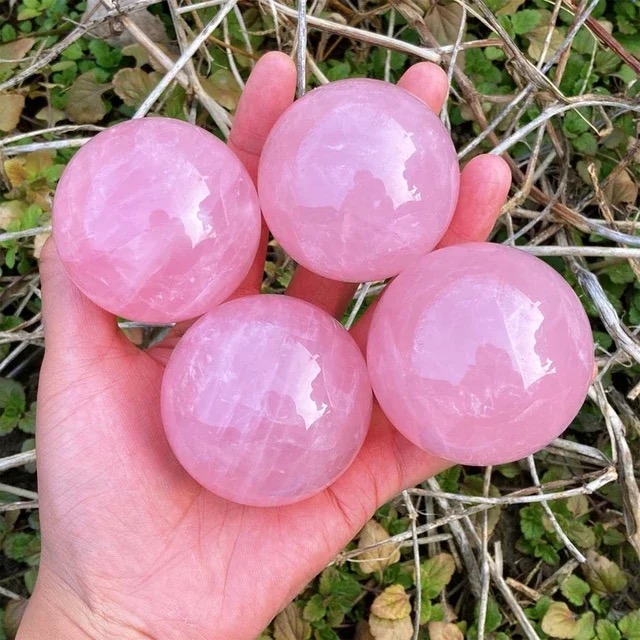 สีชมพู