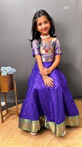 传统儿童礼服Paithani <span class=keywords><strong>Lehenga</strong></span>配编织提花腰带