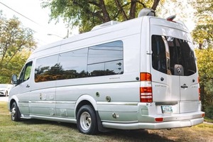 M-ercedesベンツスプリンター3500エアストリーム州間高速道路2018