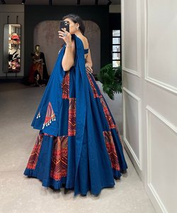 デザイナーLehengaCholi: インド人のための複雑な刺EmbroideryブライダルレヘンガチョリセットとエレガントなパーティーウェアLehengaCholiセット - Product Image 5