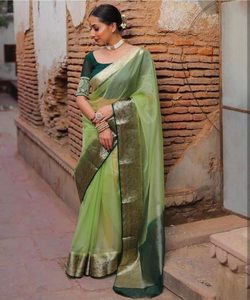 Jimmy Choo ชุดปาร์ตี้ส่าหรีสำหรับผู้หญิงดูสวยและงานปักสวยงาม Saree/sari/shari - Product Image 6