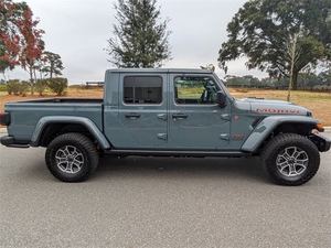 2024 <strong>Jeep</strong> G-l-a-d-i-a-t-o-r Rubicon Crew Cab 4WD