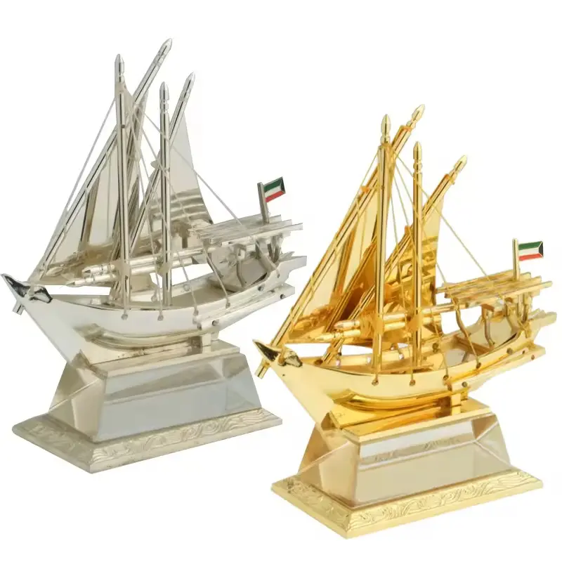 Personalizzazione aziendale realizzazione personalizzata in metallo premio pirata squisita barca a vela statua e scultura trofeo per il miglior capitano