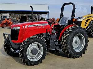 2023 Massey Ferguson2600HシリーズMF2607Hモデル4WDトラクター農場での使用地上レベルの燃料タンクコアエンジンポンプストック