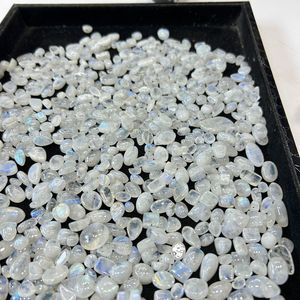 Woow Amazing Nice Quality of Natural Rainbow Moonstones Weight: 1 <strong>kg</strong>