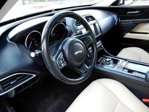 2018 Jaguar XE 25t - Product Image 2