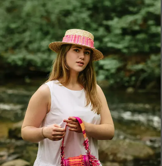 Chapéu de jacinto de água com um padrão de borlas e laço de fita, cores variadas boa proteção solar para mulheres