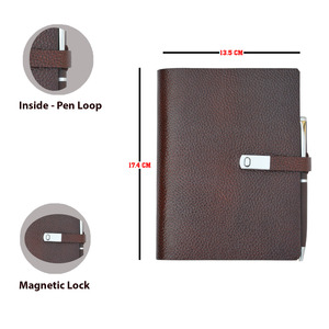 A5 formato diario in vera pelle con rilegatura termica 296 pagine 80GSM copertina marrone con chiusura a bottone realizzata in India-Pen incluso
