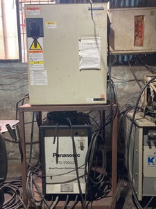 <strong>Automatic</strong> 6 <strong>Axis</strong> Second Hand Welding <strong>Robot</strong> with the Welding Machine and Its Controller - Product Image 3