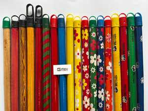 <strong>Panda</strong> <strong>Design</strong> PVC Wood 120cm Mop Stick &amp; 75cm Broom Handle with Red <strong>Pattern</strong> Dustpan for Home Garden Use - Product Image 3