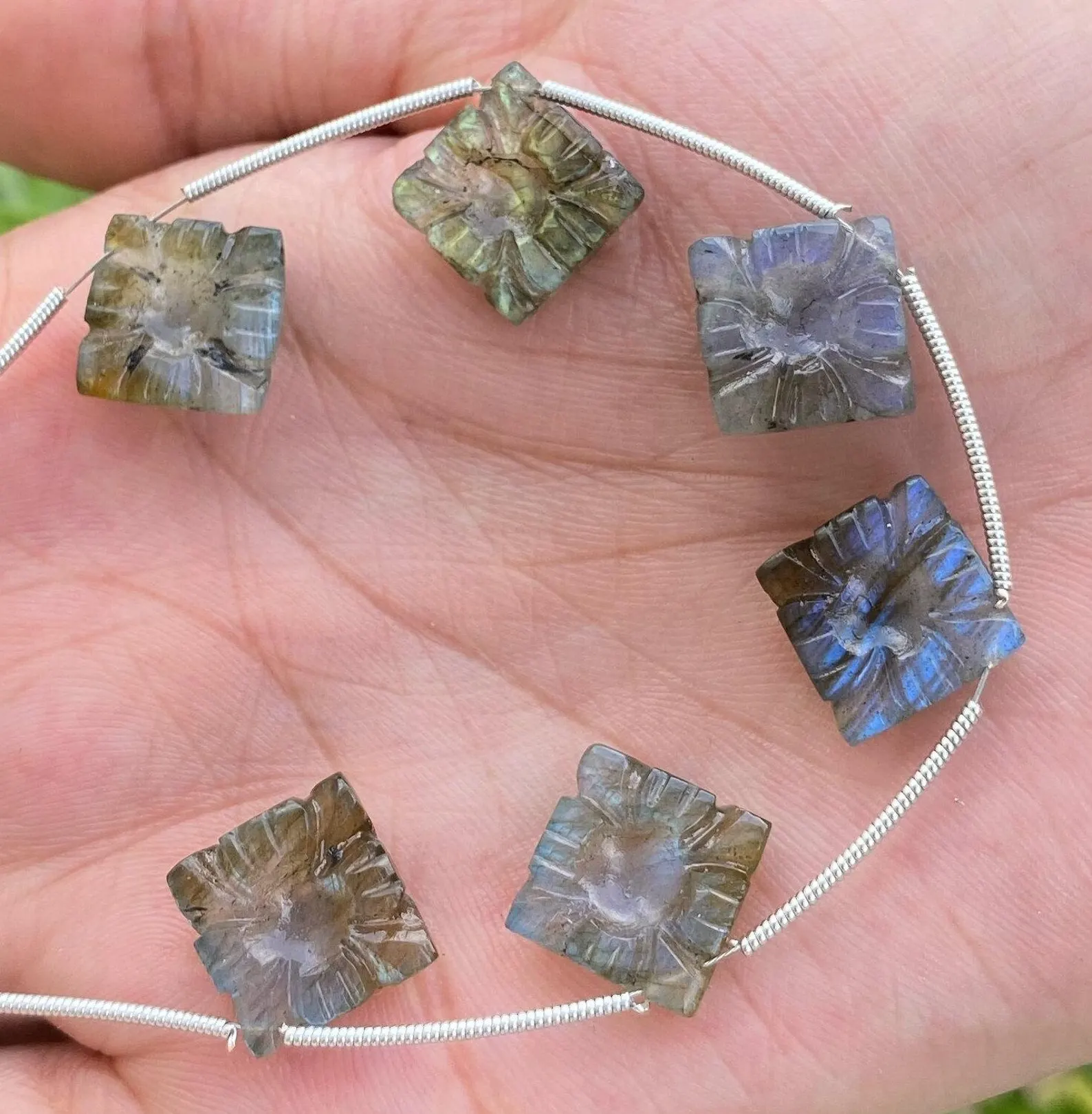 เหมือนกับภาพ