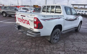 2023 TO Yo TA hilux/revo 2.4L เทอร์โบดีเซลซูเปอร์ลุกซ์เกียร์ธรรมดาผลิต10/2022รุ่นใหม่ - Product Image 3