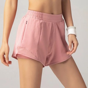 スポーツショーツ女性用スポーツウェアダブルデッキランニングショーツヨガボトムス夏ジムフィットネスショートパンツ