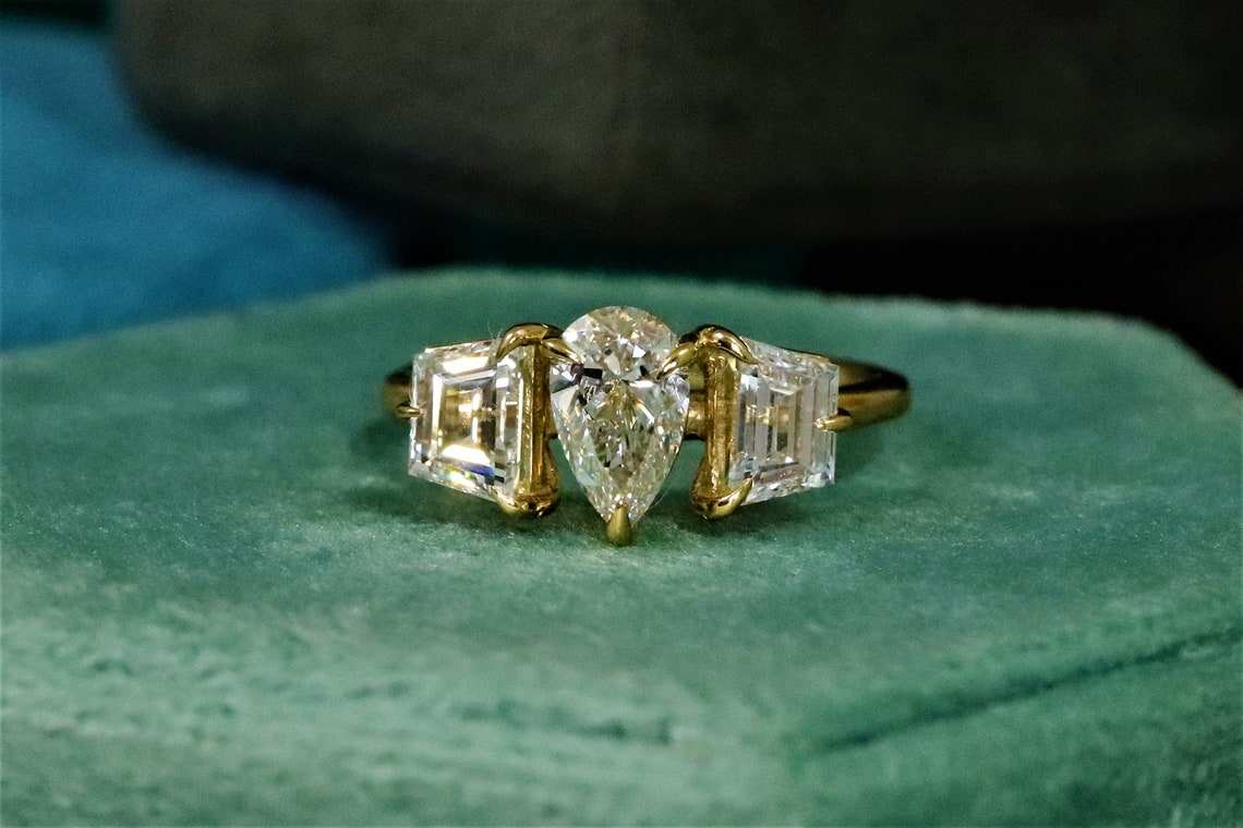 ทองคำ 14K สีเหลือง