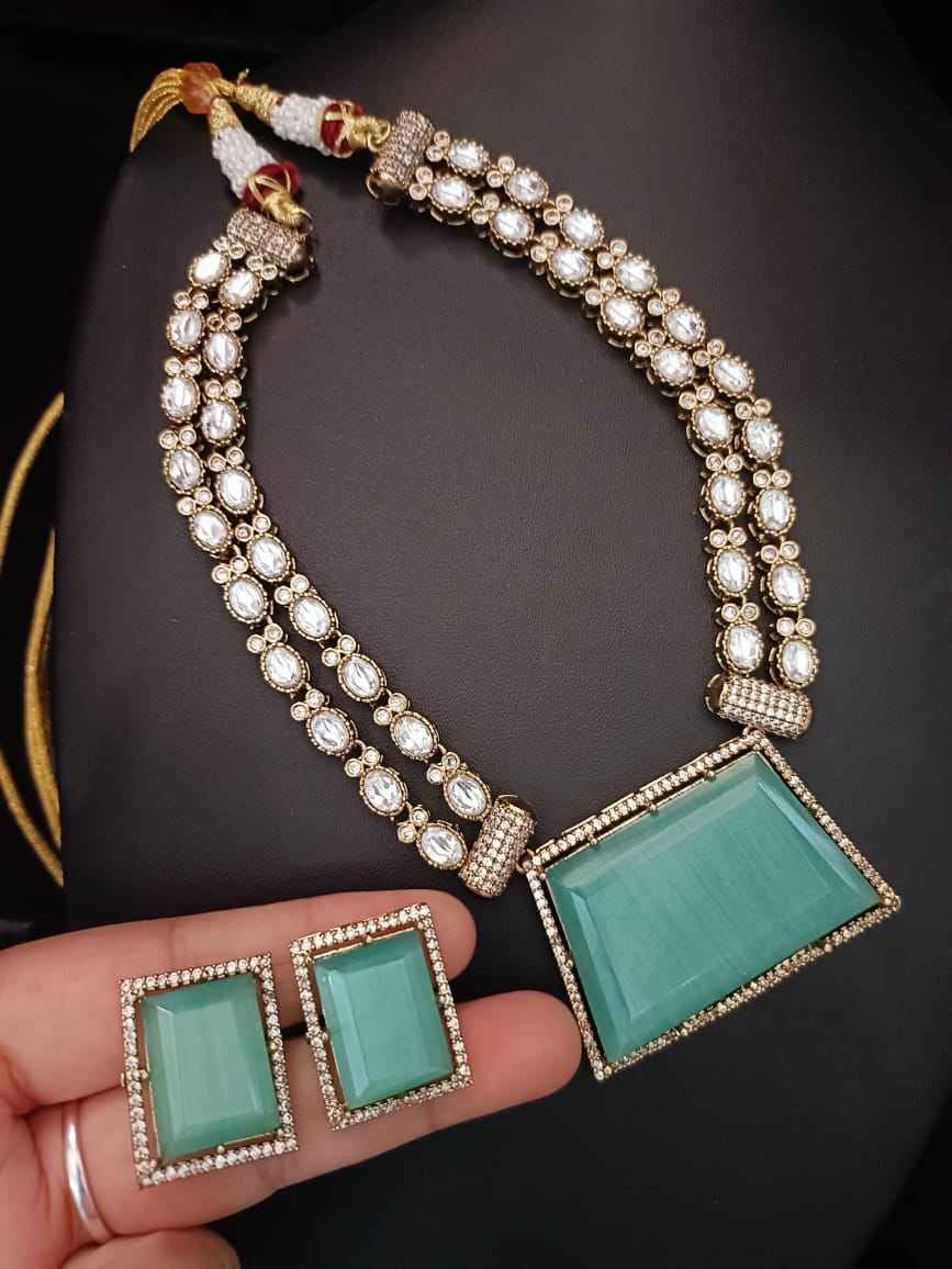 สีเขียวมิ้นท์