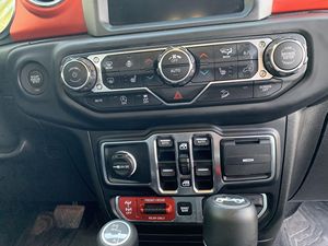 Cheap and Affordable 2018 <strong>Jeep</strong> Wrangler Unlimited Rubicon 4x4~35,000 Miles, First-Year JLUR, Some Off-Road Modifications - Product Image 4