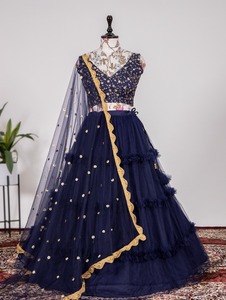 Moda hint geleneksel düz Net <span class=keywords><strong>Lehenga</strong></span> dizi nakış çalışması bluz ile Dupatta ve püsküllü bayan giyim