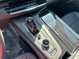 2024使用C.a.d.i.l.l.a.c E.s.c.a.l.a.d.e VシリーズプレミアムSUV、左手ドライブ、優れた状態 - Product Image 6