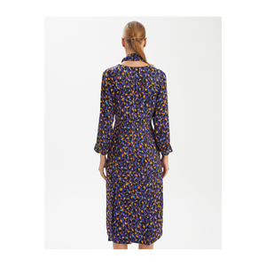 Viskon Yaka detayli piliseli baskili elbise - Product Image 6