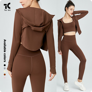 Başparmak delikleri ile Ultra hafif cilt dostu uzun kollu Yoga ceketi spor eğitimi kadın Zip spor ceket içi boş örgü spor üst