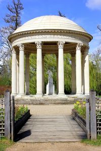<strong>Royal</strong> Design Outdoor Garden Decor Handcrafted Pure White Marble Statues for Pergola <strong>Gazebo</strong> Pavilion Resorts Country Houses - Product Image 4