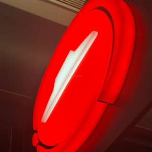 Kunden spezifische doppelseitige Luminous Ruby Series Logo-Buchstaben, anpassbare Leucht muster in verschiedenen Formen und Farben - Product Image 5
