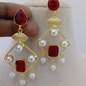 Серьги-подвески с геометрическим жемчугом - Product Image 1