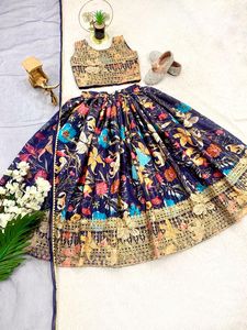 现成设计师丝绸<span class=keywords><strong>Lehenga</strong></span> <span class=keywords><strong>Choli</strong></span>儿童和女孩印度开斋节派对服装
