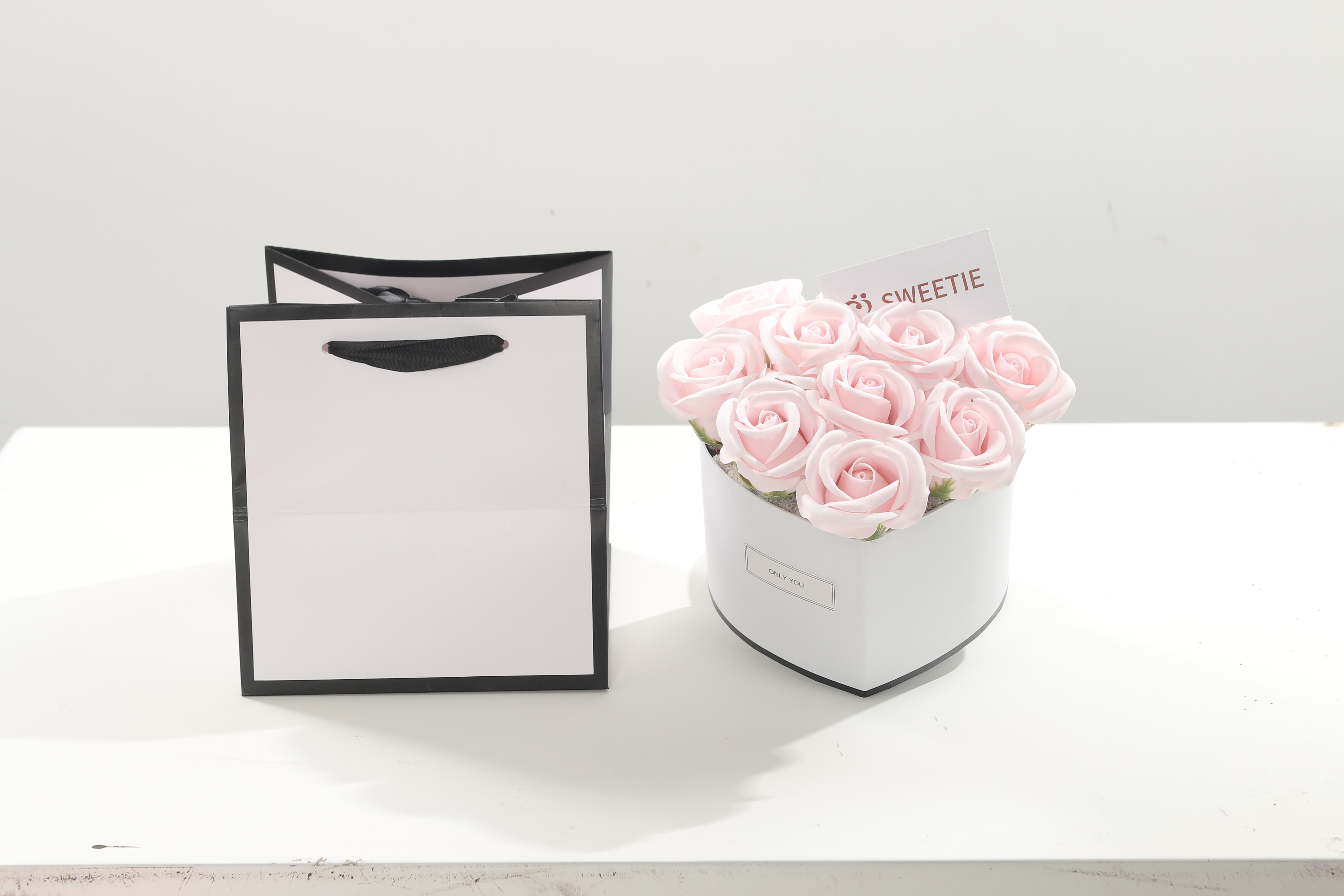 Boîte coeur rose pâle