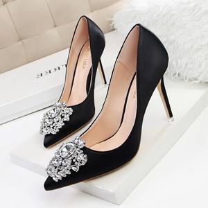 Chaussures A Talons <span class=keywords><strong>Vert</strong></span> Tacones De Mujer Sepatu Hak Tinggi Pernikahan Wanita Elegan Hijau Berlian Imitasi Bling untuk Wanita - Product Image 5