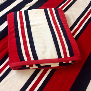 <strong>Enjoy</strong> Poolside Luxury with Our Cotton Cabana <strong>Towels</strong>, Perfect for Sunbathing and Lounging. - Product Image 1