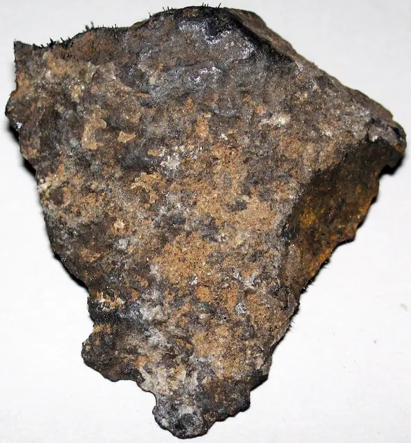 45%-47% 자철석 광석