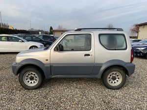 2005 Suzuki Jimny Kei SUV手動自動ギアボックスターボエンジンAWDドライブライトレザーR20 R18ガス電気オプション