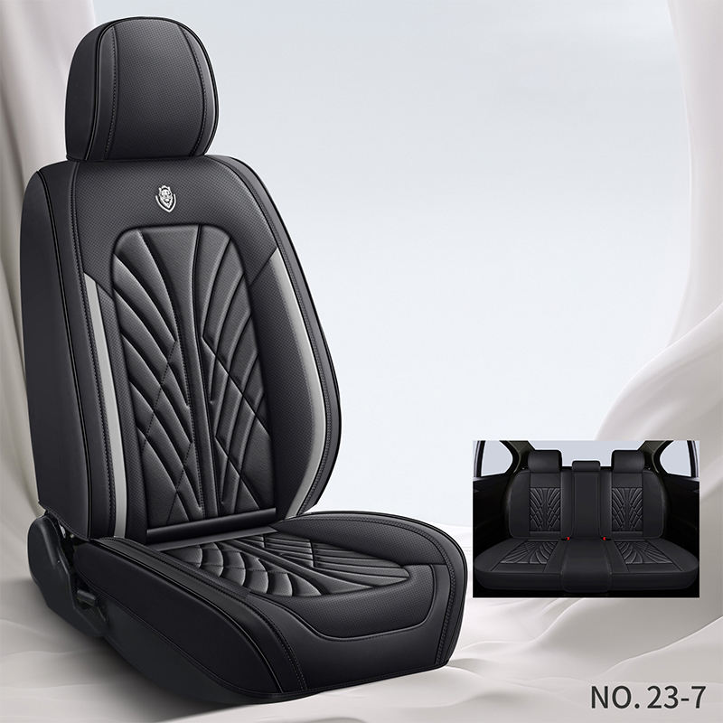 Noir avec des rayures grises