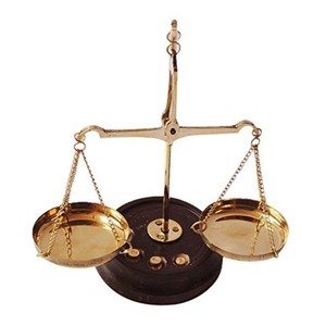 Old Tradicional Goldsmith Peso (tarazu) showpiece Latão Balança Balança Justiça Lei Escala Decoração - Product Image 1