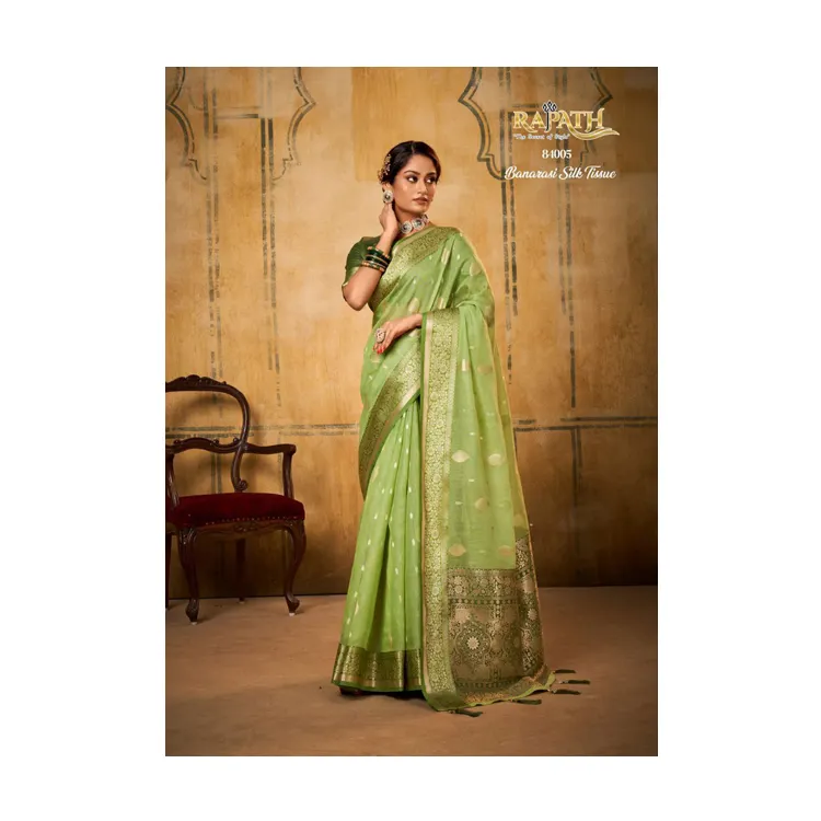 Gamma esclusiva di abbigliamento per matrimoni e feste di stilisti di moda abbigliamento etnico indiano sari di tessuto Banarasi al miglior prezzo