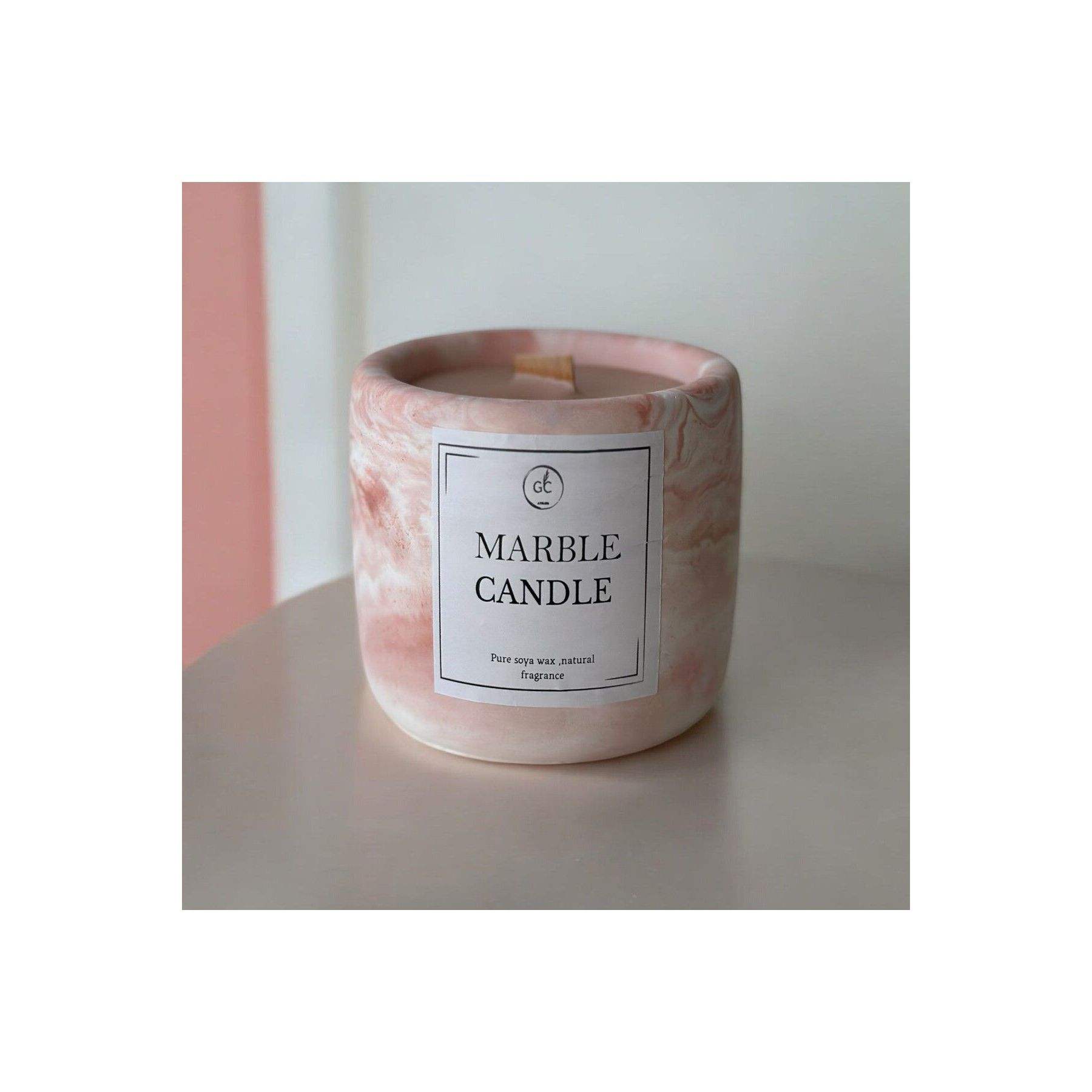 มีสีสัน