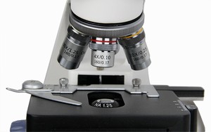 Microscopio biológico de tubo de tracción monocular con fuente de luz LED de alta calidad, diseño moderno elegante para laboratorios de estudiantes - Product Image 3