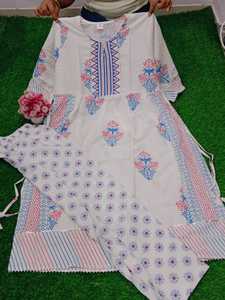 インドのサプライヤーからのオフィスおよび通常の着用のための需要の高い婦人服刺Embroidery作業クルティパンツ