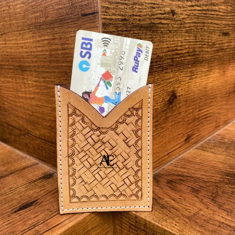 Capa porta-cartões de crédito retangular de couro esculpido à mão para cartões ATM, estojo bonito para cartões pequenos da moda ocidental